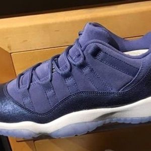 Jordan 11s moonlight